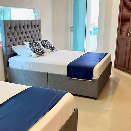Apartamento En Cartagena, Con 3
