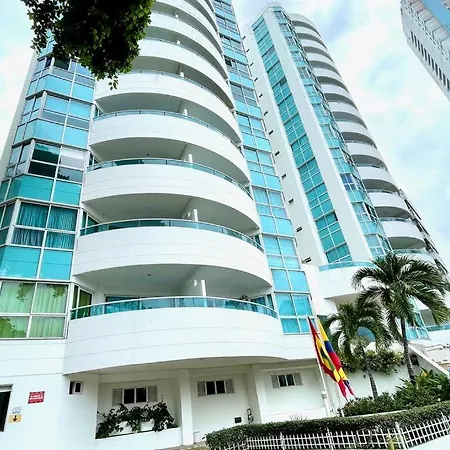 Apartamento En Cartagena, Con 3 *